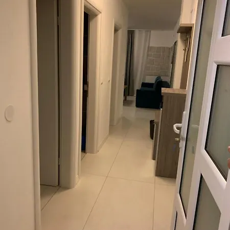 Apartament Chico *